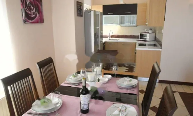 Недвижимость Четырехкомнатная квартира Центр: 4