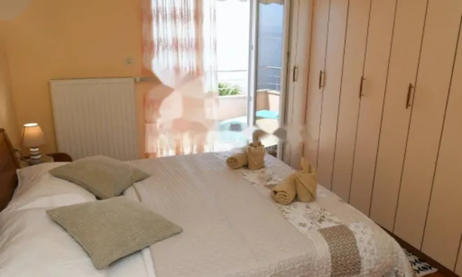 Недвижимость Четырехкомнатная квартира Центр: 5