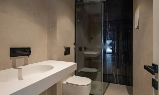 Недвижимость Четырехкомнатная квартира в центре: 11