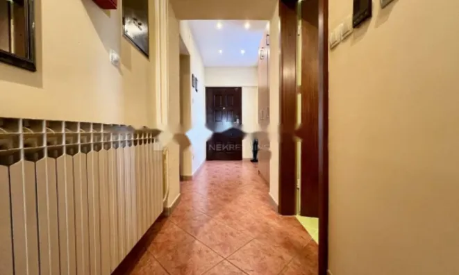 Недвижимость Четырехкомнатная квартира : 7