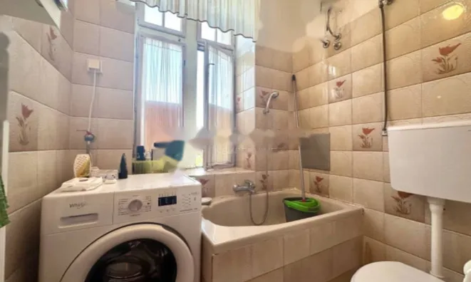 Недвижимость Трёхкомнатная квартира, Центр: 12