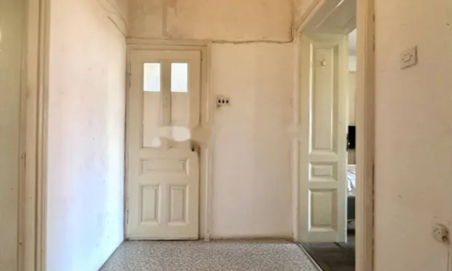 Недвижимость Трёхкомнатная квартира, Центр: 13