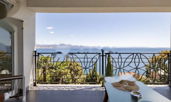 Недвижимость Особняк 500 м² в центре Опатии: 1