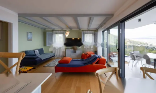 Недвижимость Четырехкомнатная квартира: 4