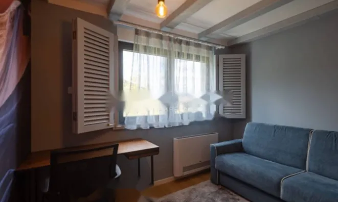 Недвижимость Четырехкомнатная квартира: 10