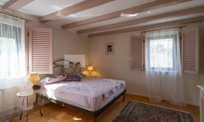 Недвижимость Четырехкомнатная квартира: 16