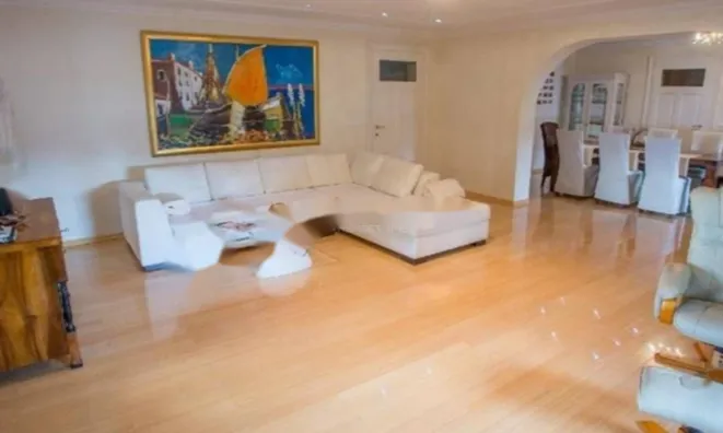 Недвижимость Трёхкомнатная квартира в Центре: 2