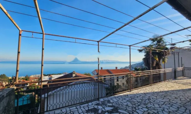 Недвижимость Семейный дом 280 м², Центр: 3