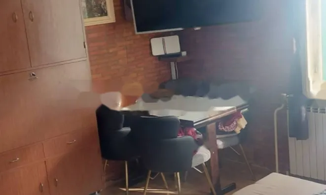 Недвижимость Трехкомнатная квартира, центр: 18