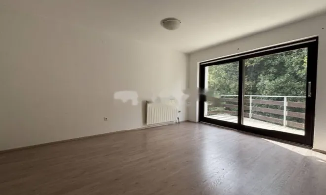 Недвижимость Трехкомнатная квартира Побрии: 1