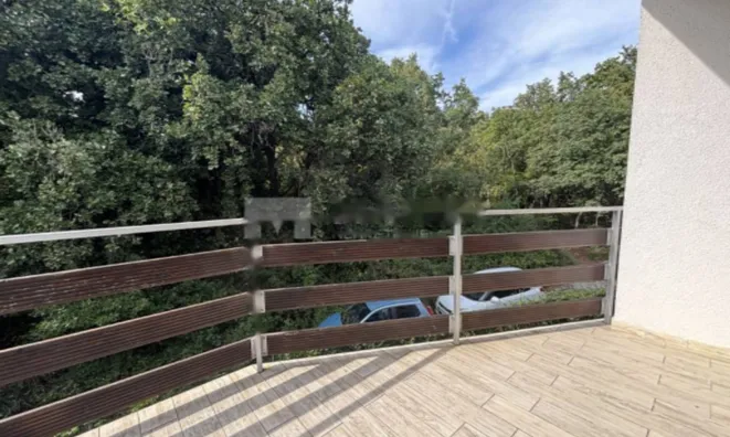 Недвижимость Трехкомнатная квартира Побрии: 5