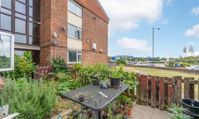 Недвижимость Bentham Walk, Neasden: 11