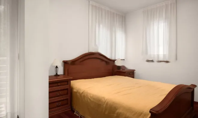 Недвижимость Трехкомнатная квартира в Центре: 10