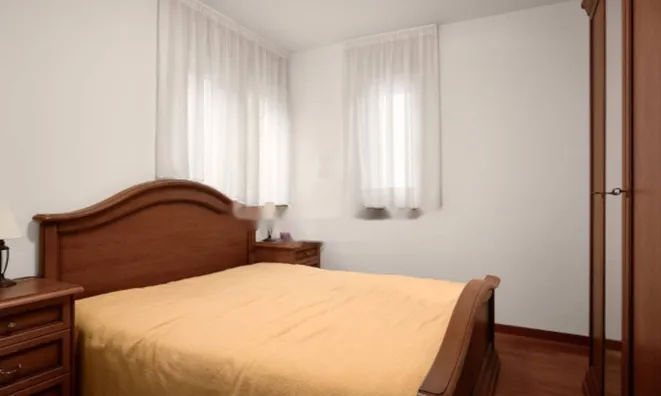 Недвижимость Трехкомнатная квартира в Центре: 11