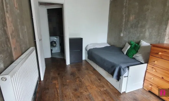 Недвижимость Strasburg Road: 3