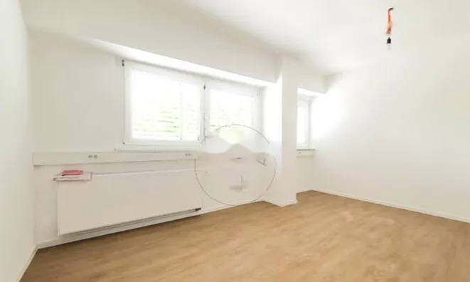 Недвижимость Офисное помещение, Вич: 7