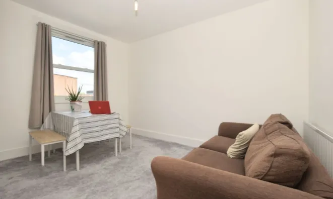 Недвижимость Camberwell Station Road, Camberwell: 4