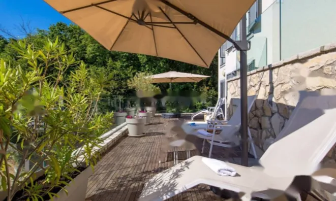 Недвижимость Двухкомнатная квартира в Центре: 6