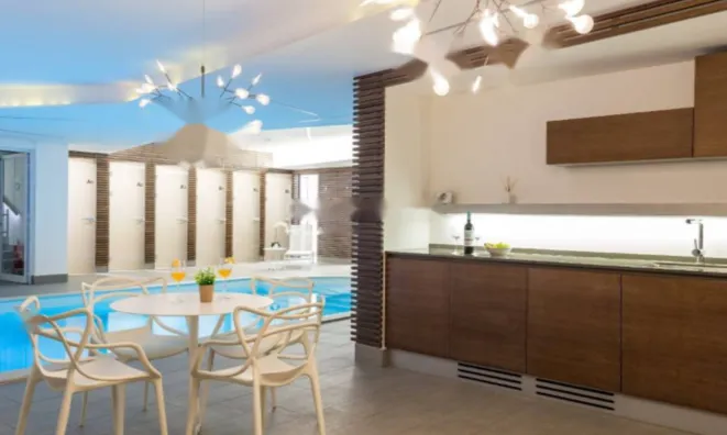 Недвижимость Двухкомнатная квартира в Центре: 7