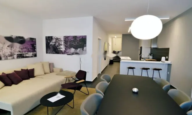 Недвижимость Двухкомнатная квартира в Центре: 8