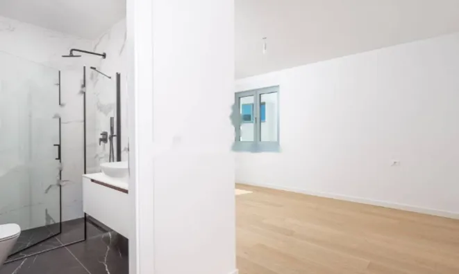 Недвижимость Трёхкомнатная квартира в центре: 15