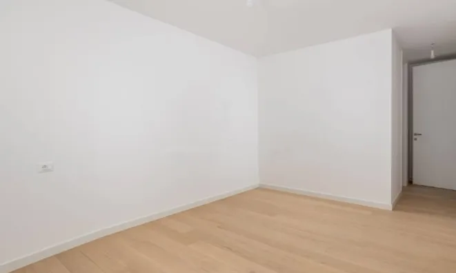 Недвижимость Трёхкомнатная квартира в центре: 20