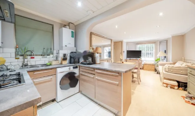 Недвижимость Gauden Road: 10