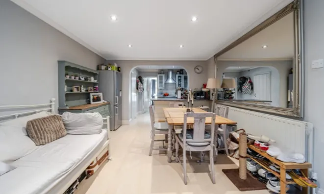 Недвижимость Gauden Road: 13