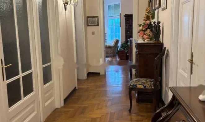 Недвижимость Квартира на улице Семинария 24: 9