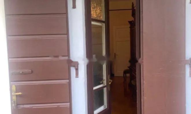 Недвижимость Квартира на улице Семинария 24: 12