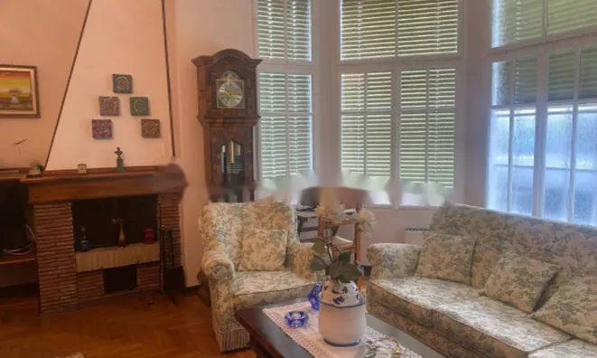 Недвижимость Квартира на улице Семинария 24: 15