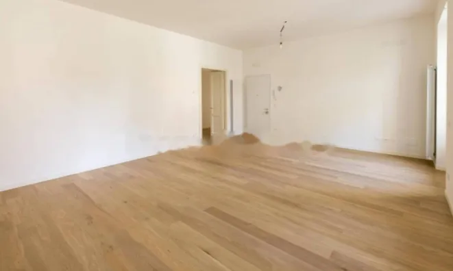 Недвижимость Квартира на улице Мадзини: 13