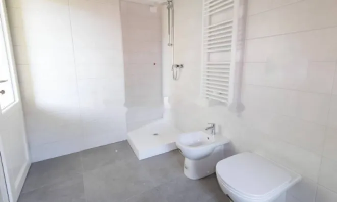 Недвижимость Квартира на улице Мадзини: 17