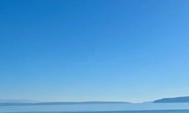 Недвижимость Двухкомнатная квартира в центре: 2