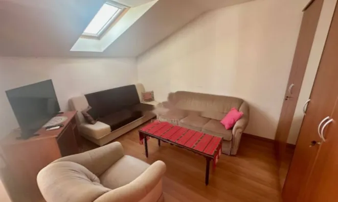 Недвижимость Двухкомнатная квартира в центре: 5