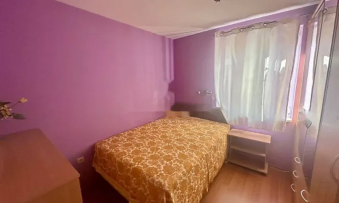 Недвижимость Двухкомнатная квартира в центре: 11