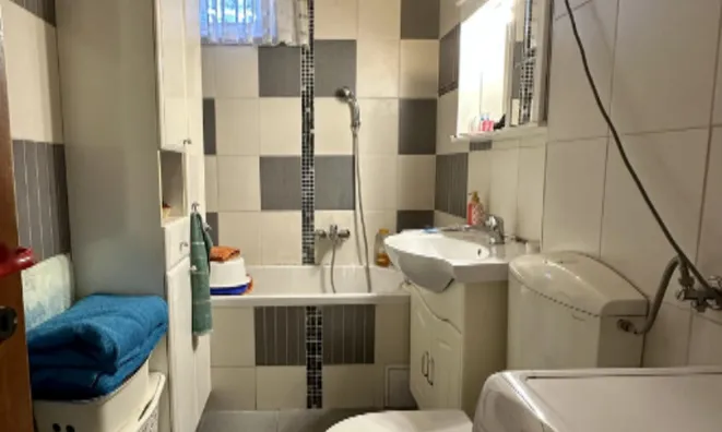 Недвижимость Четырёхкомнатная квартира Марковец: 4