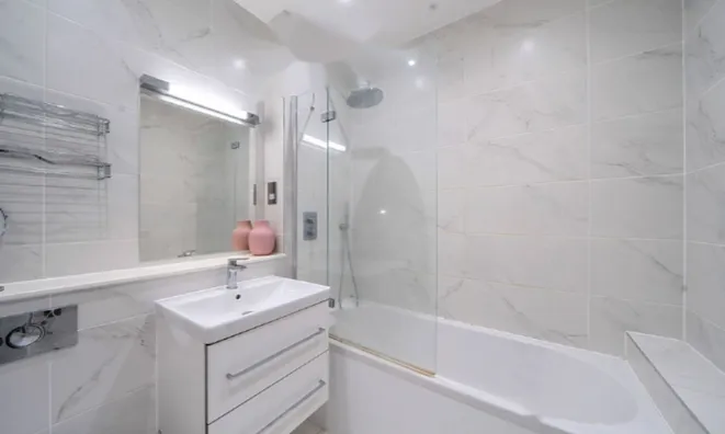 Недвижимость Fairbridge Road: 2