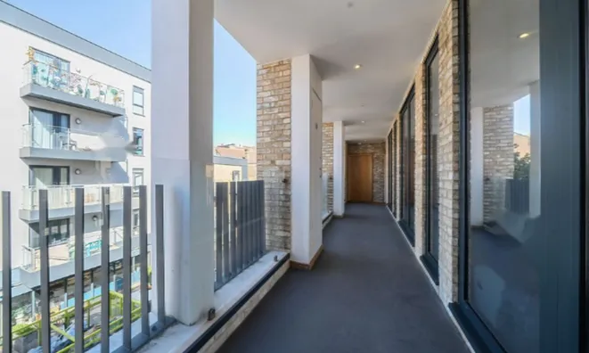 Недвижимость Fairbridge Road: 4