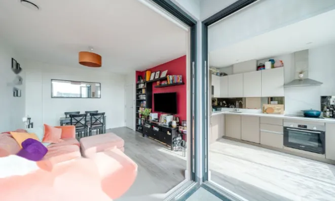 Недвижимость Fairbridge Road: 10