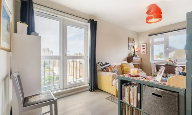 Недвижимость Lorrimore Road: 2