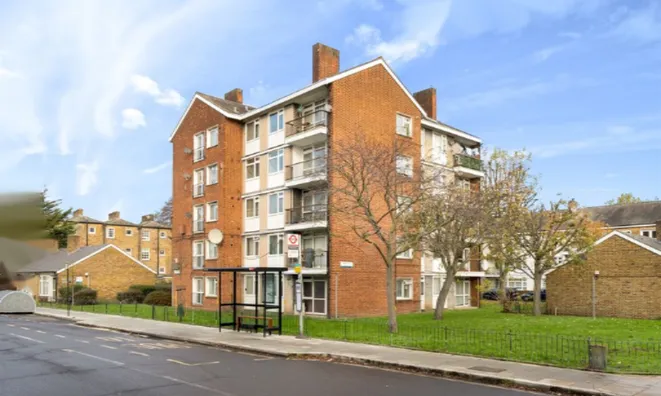 Недвижимость Lorrimore Road: 4