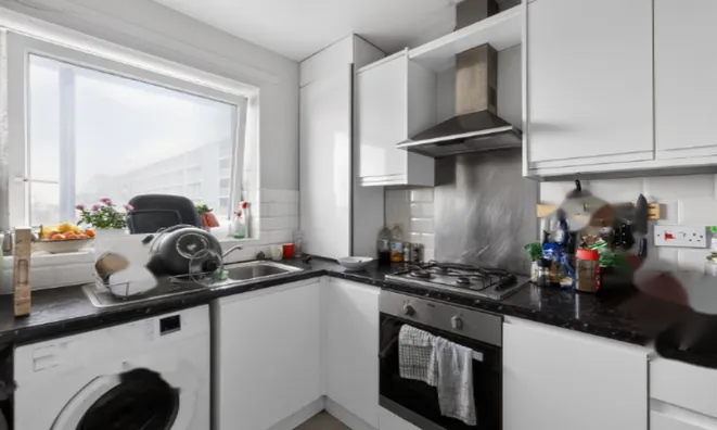 Недвижимость Haymerle Road: 10