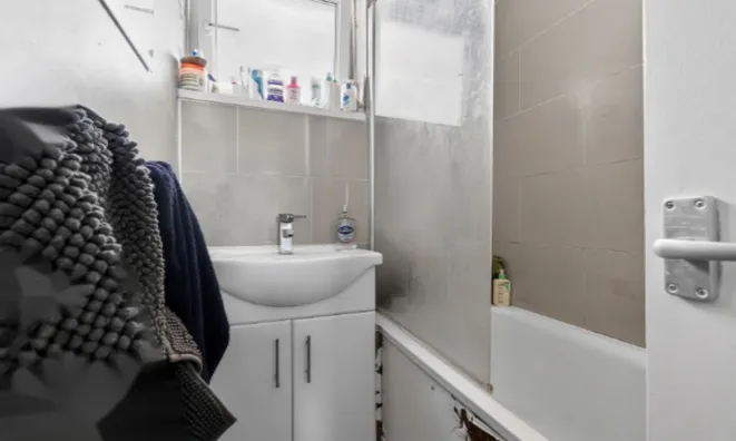 Недвижимость Haymerle Road: 11