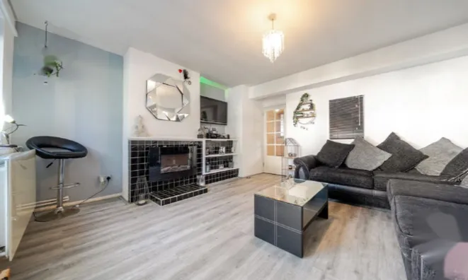 Недвижимость Longfield Estate: 9