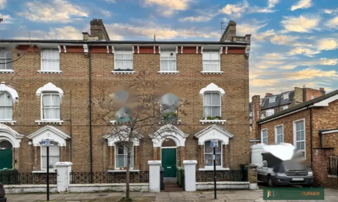 Недвижимость Kingsgate Road: 2