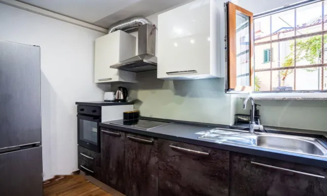 Недвижимость Однокомнатная квартира Копер: 3