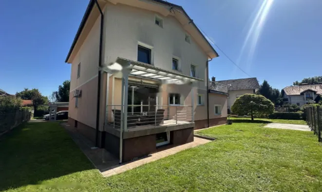 Недвижимость Дом, Ежица: 11