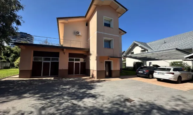 Недвижимость Дом, Ежица: 12