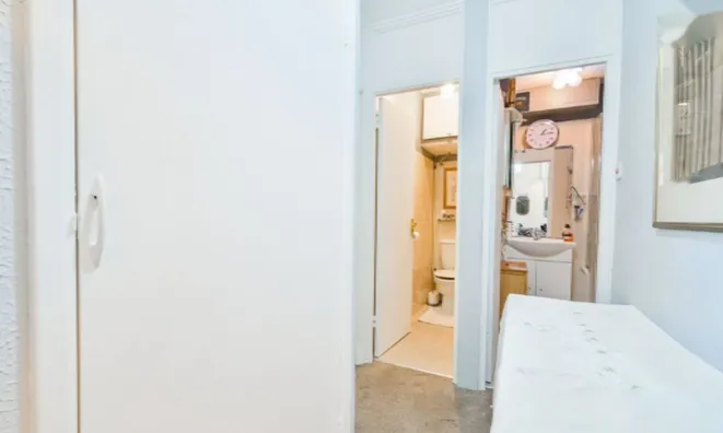 Недвижимость Woodchester Square, Royal Oak: 3